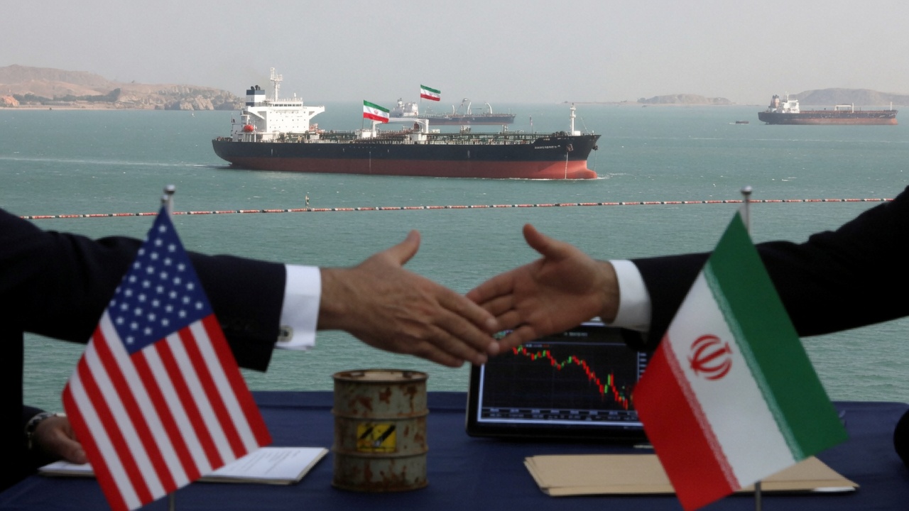 Oil Falls to Lowest Since Start of Iran War After Ceasefire Deal