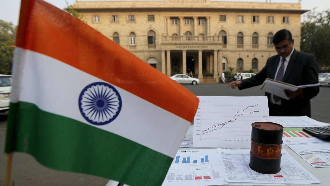 Reserve Bank of India Holds Repo Rate at 5.25%, Tweaks Inflation and GDP Forecasts